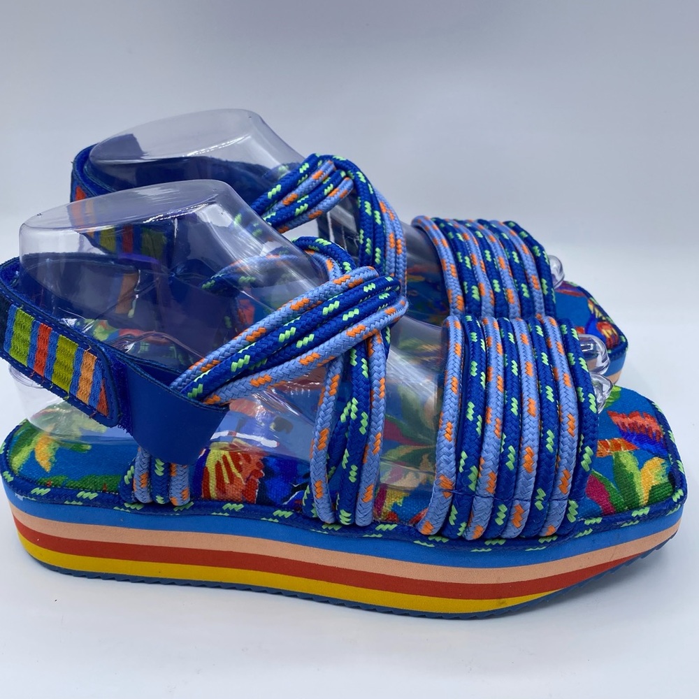 FARM RIO Blue‎ Macaw Platform Sandal Size 8